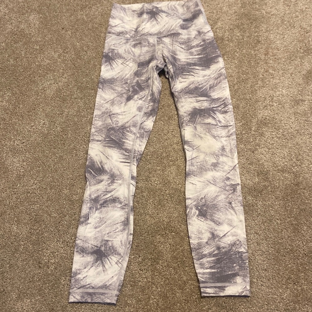 Lululemon wunder wunder